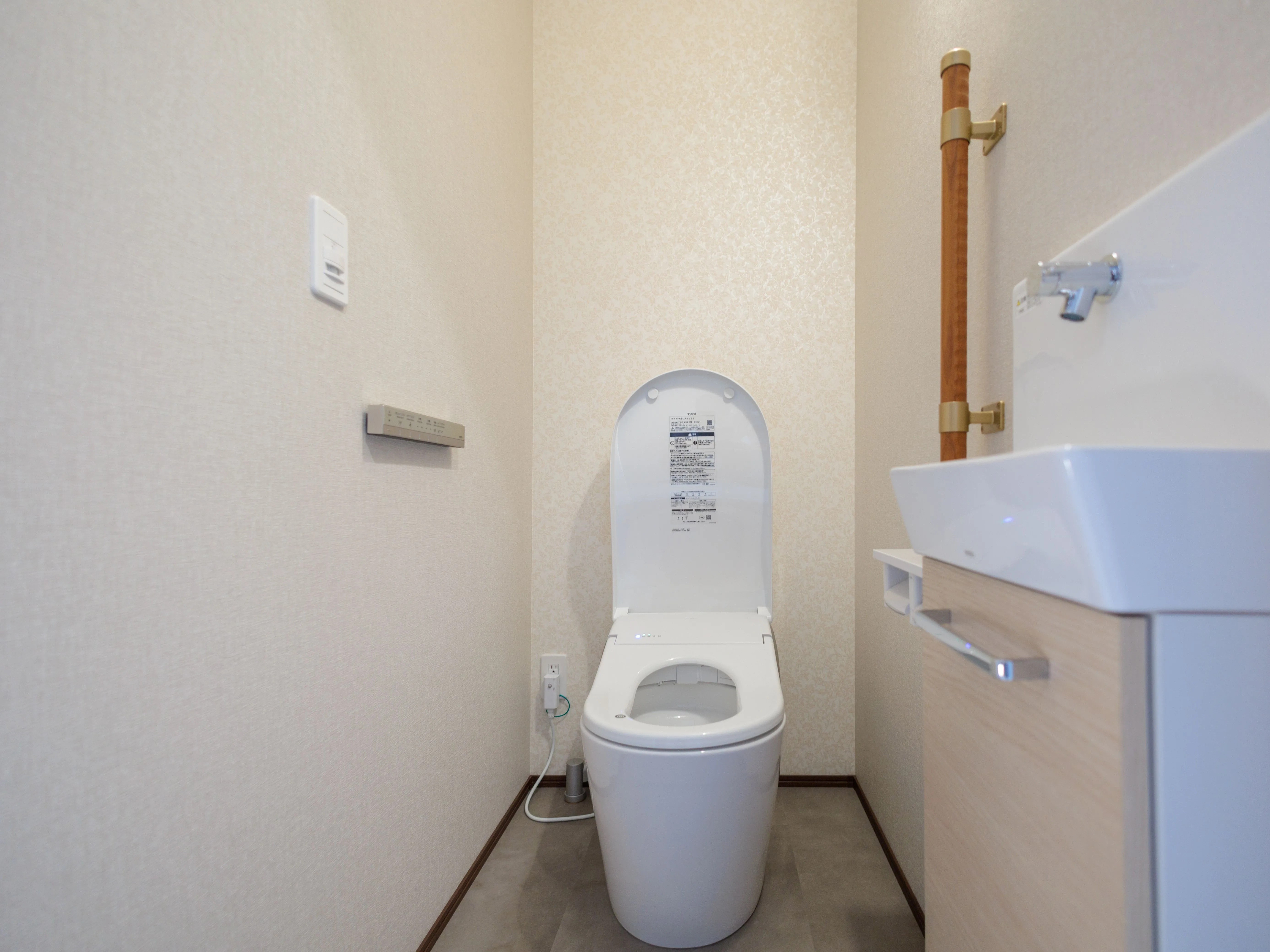 新築工事~トイレ・洗面・ランドリールーム~