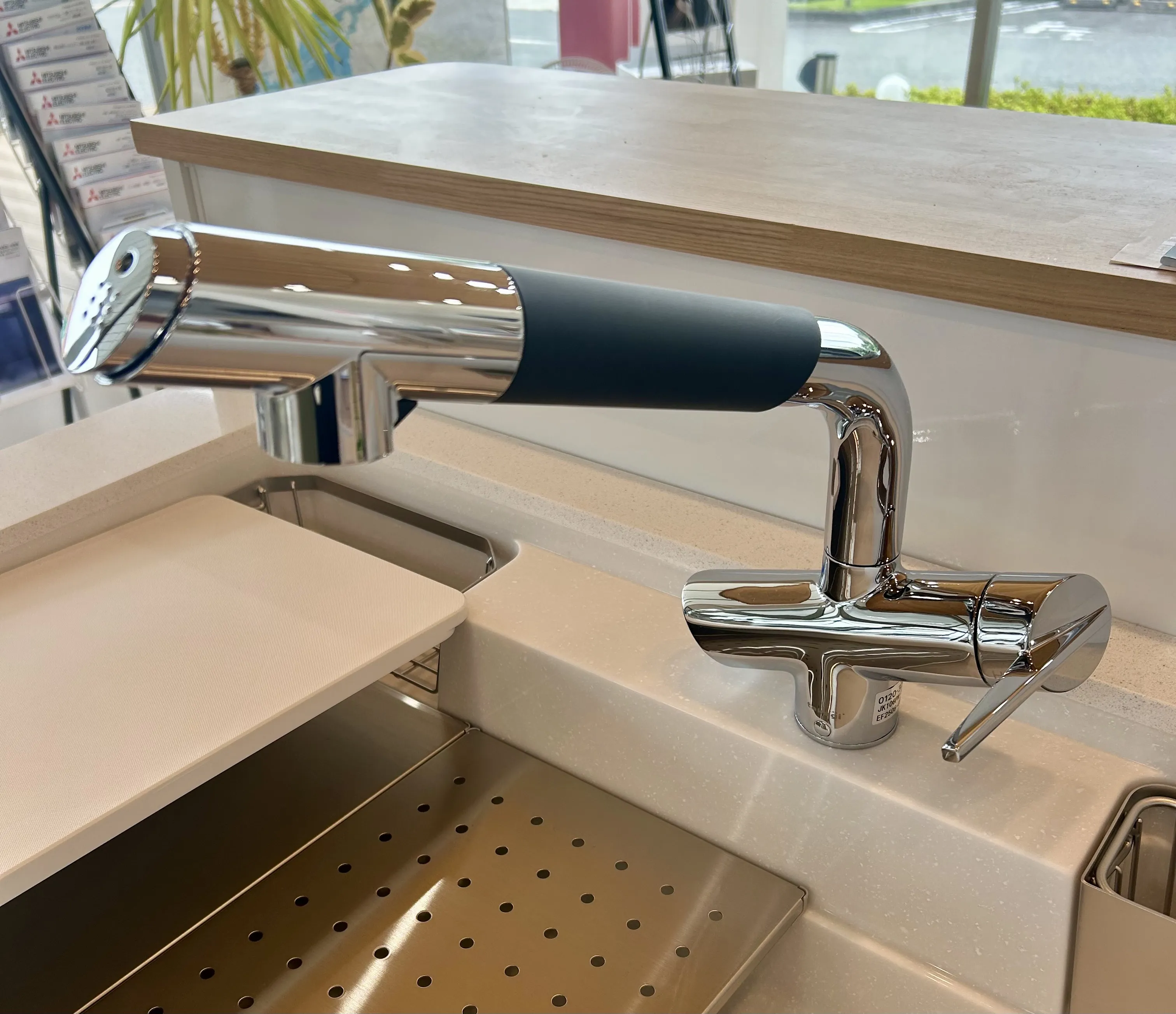 タカギ 蛇口一体型浄水器シングルレバー混合栓